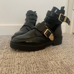 River island black and gold leather boots